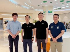 <b>而是建立更慎密的人机协同；创业者则要尽快抓</b>